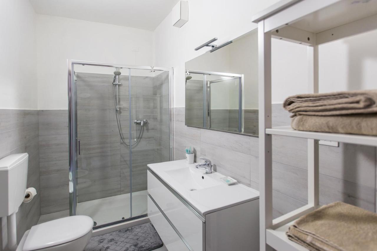 700enolocanda 3* Santa Giuletta